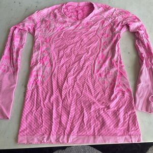 Lululemon Pink Long Sleeve Patterned Top XL